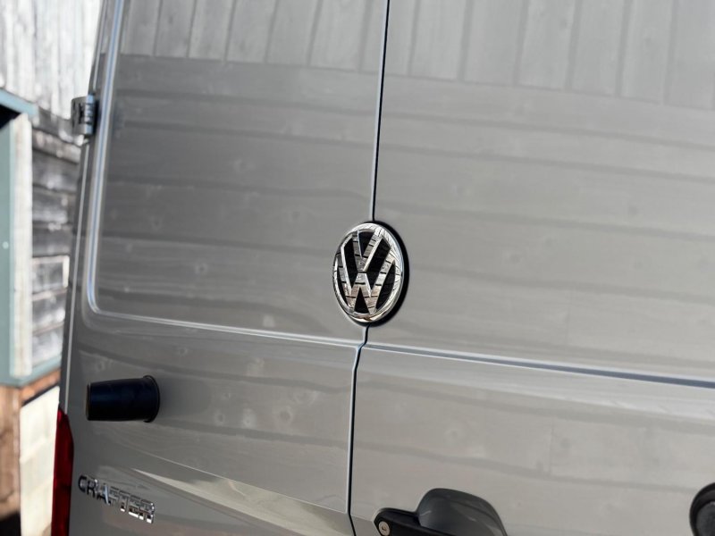 VOLKSWAGEN CRAFTER