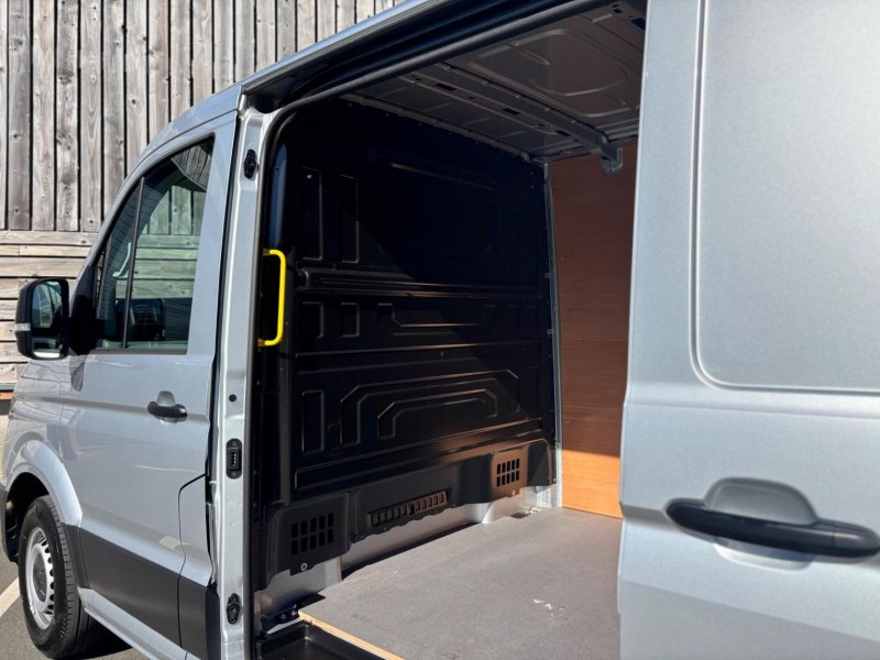 VOLKSWAGEN CRAFTER