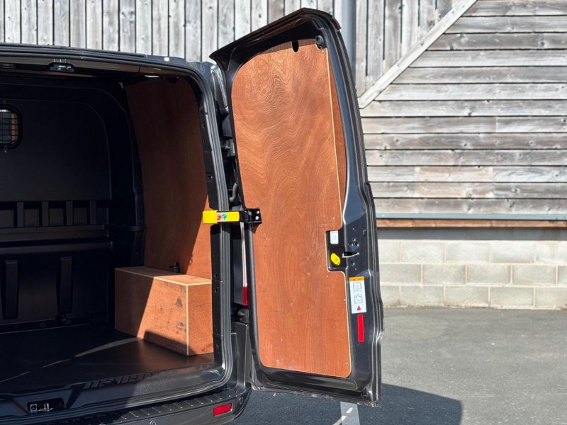 FORD TRANSIT CUSTOM