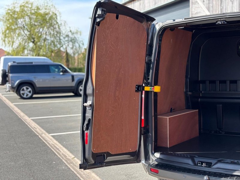 FORD TRANSIT CUSTOM