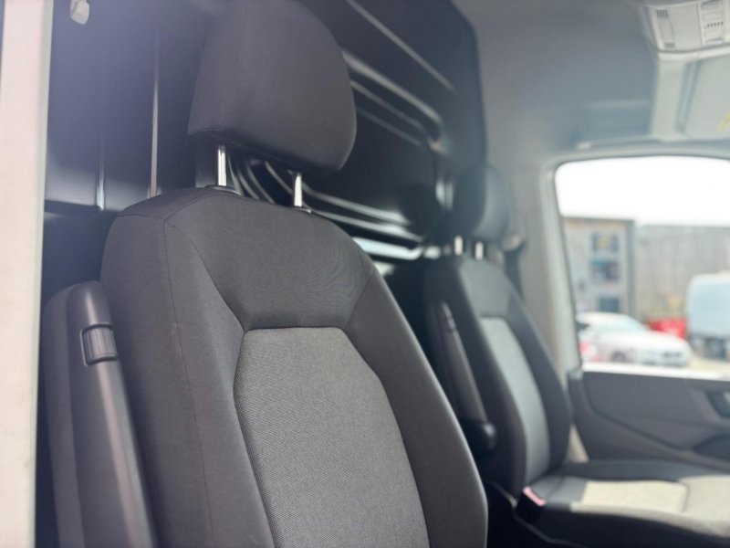 VOLKSWAGEN CRAFTER