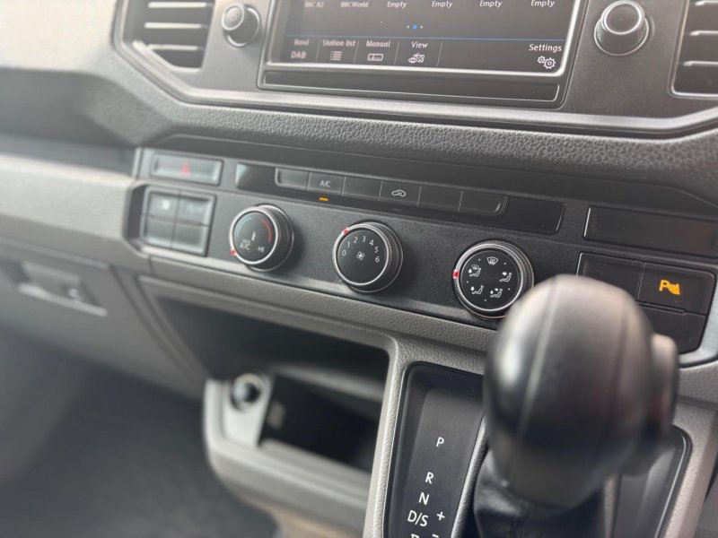 VOLKSWAGEN CRAFTER