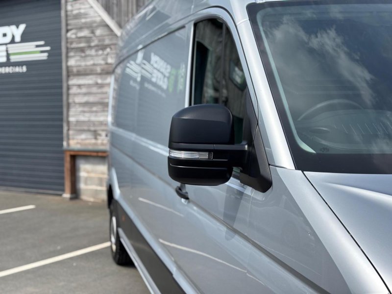 VOLKSWAGEN CRAFTER