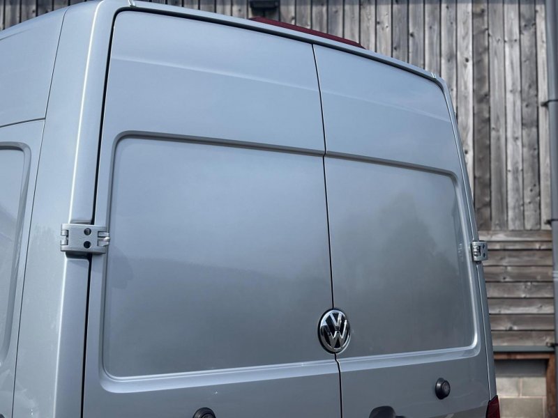 VOLKSWAGEN CRAFTER