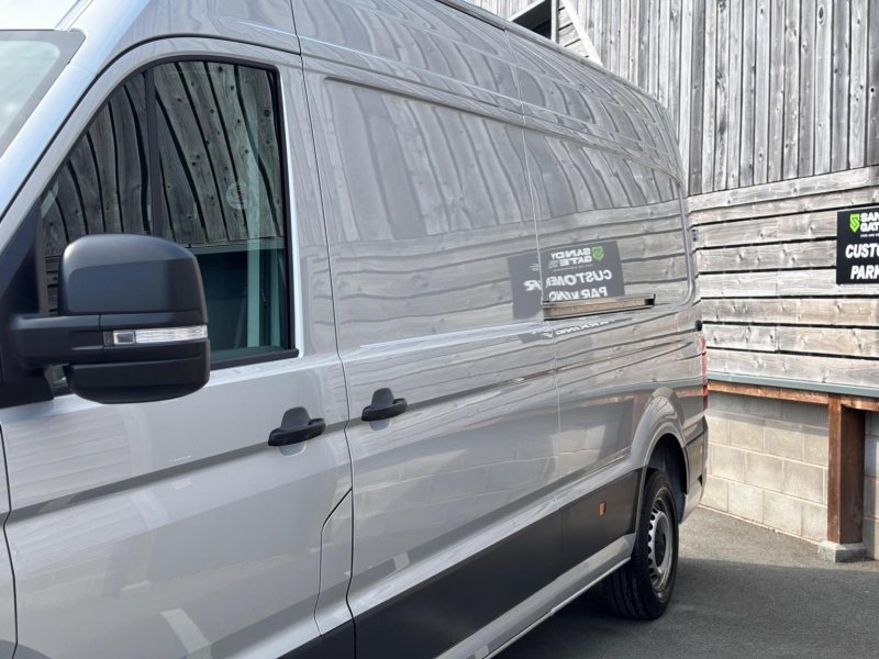 VOLKSWAGEN CRAFTER
