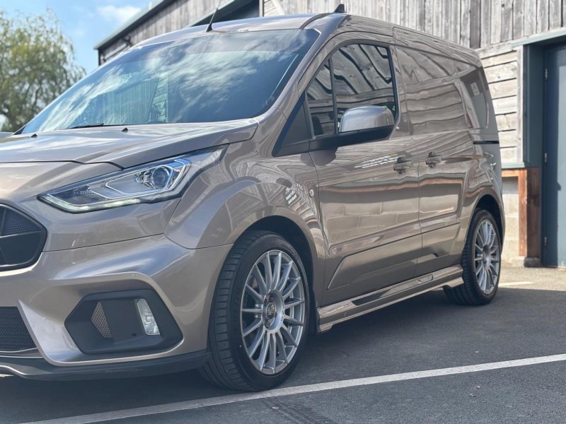 FORD TRANSIT CONNECT