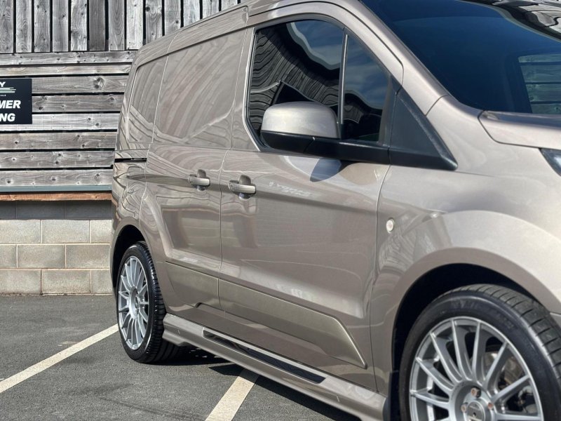 FORD TRANSIT CONNECT