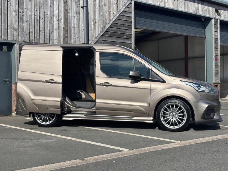 FORD TRANSIT CONNECT