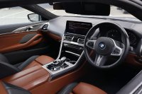 BMW 8 SERIES