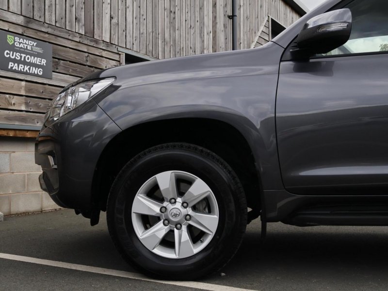 TOYOTA LAND CRUISER