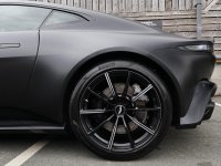 ASTON MARTIN VANTAGE