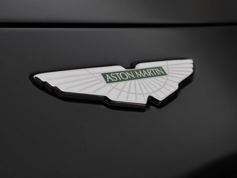 ASTON MARTIN VANTAGE