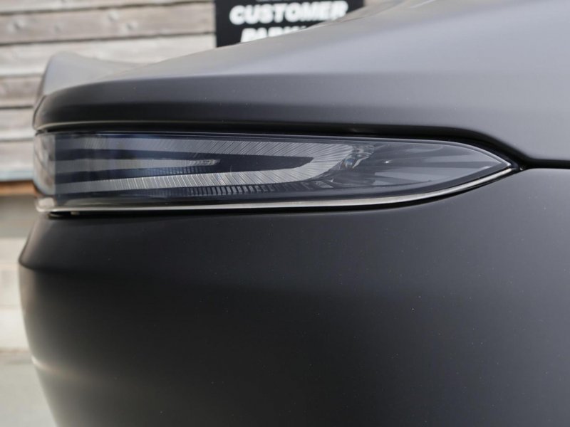 ASTON MARTIN VANTAGE