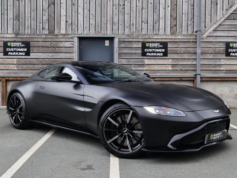ASTON MARTIN VANTAGE