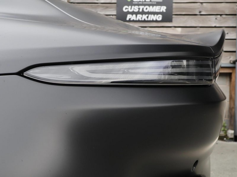 ASTON MARTIN VANTAGE